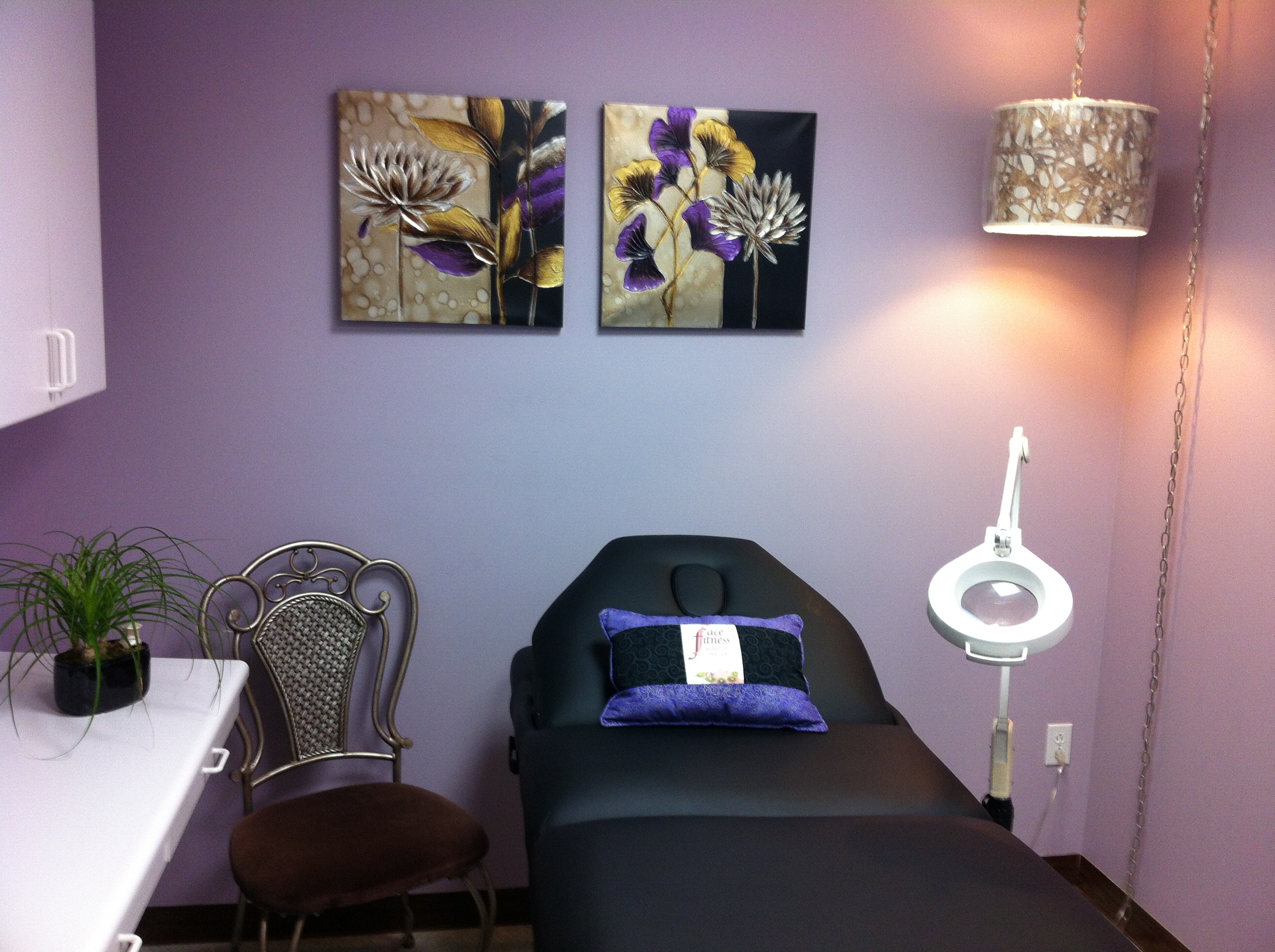 New Purple Waxing Room - Face Fitness Skin Care